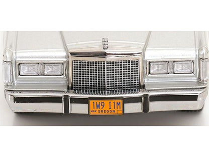 Lincoln Town Car 1985 Silver/Dark Grey From The Movie 'Air' 1:18 Scale Diecast Car – KK Scale-KK Scale-Diecast Model Centre