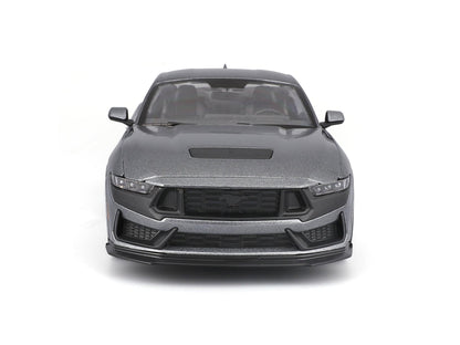 Ford Mustang Darkhorse 2024 Grau Modellauto im Maßstab 1:24