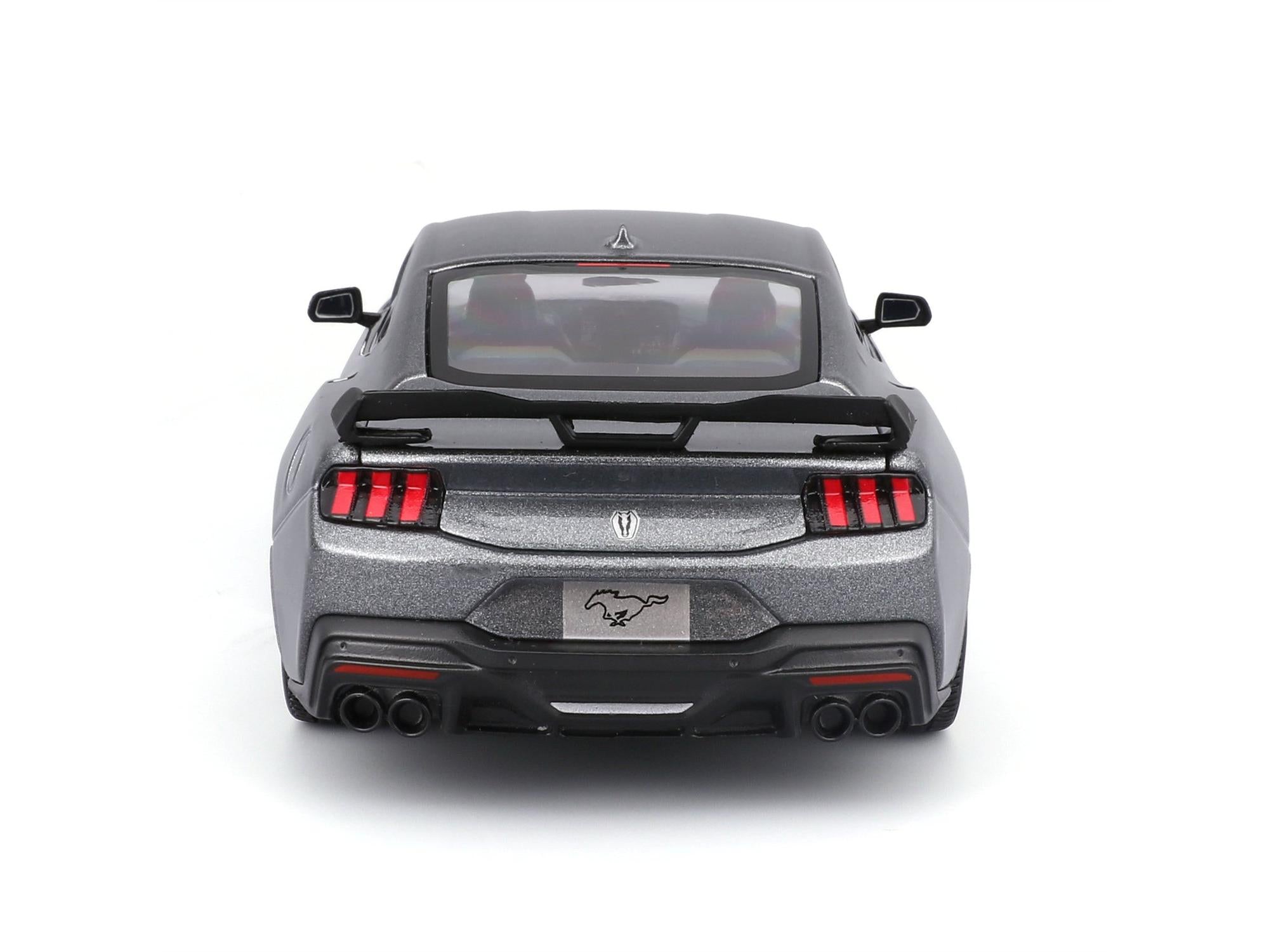 Ford Mustang Darkhorse 2024 Grau Modellauto im Maßstab 1:24
