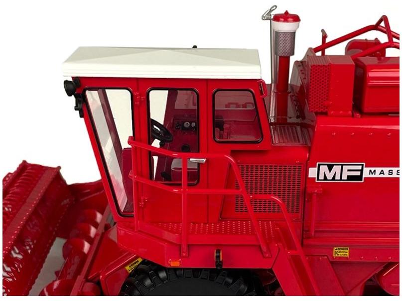 Massey Ferguson 760 Combine 1:32 Scale Universal Hobbies Diecast Model-Universal Hobbies-Diecast Model Centre