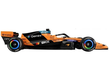 McLaren MCL40 F1 2026 #1 Lando Norris w/Helmet 1:43 Scale Diecast Model Car – Bburago-Bburago-Diecast Model Centre