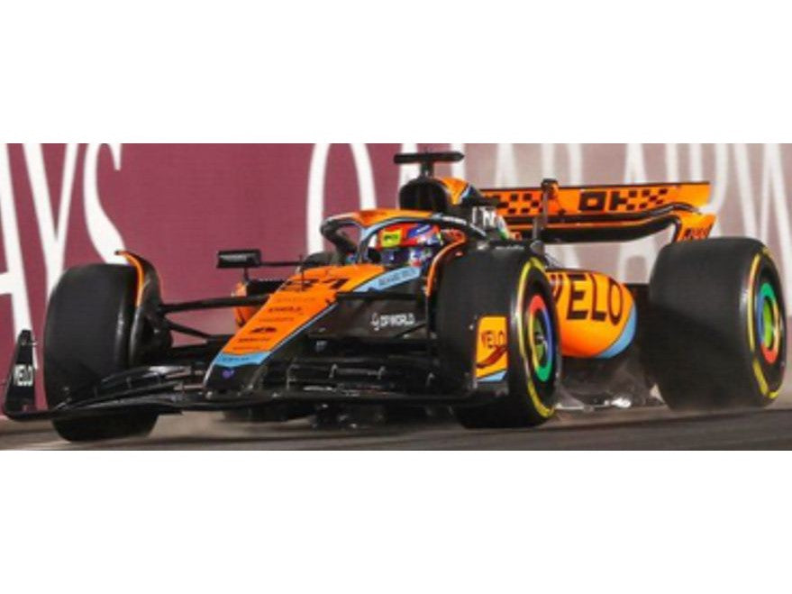 McLaren MCL60 #81 1st Pole/1st Sprint Race Win F1 Qatar GP 2023 Oscar Piastri - 1:43 Scale Resin Model Car + Pit Board-Spark-Diecast Model Centre