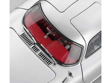 Mercedes-Benz 300 SLR Uhlenhaut Coupé (1955) CMC 1:18 Scale