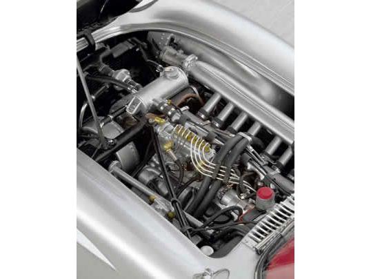 Mercedes-Benz 300 SLR Uhlenhaut Coupé (1955) CMC 1:18 Scale