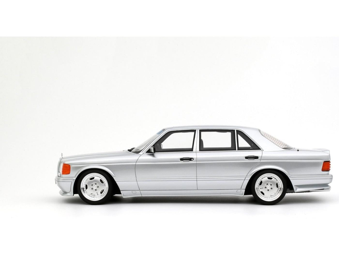 Mercedes-Benz 560 (W126) 6.0 SEL AMG Brilliant Silver 1989 1:18 Scale Resin Car – OttOmobile Samurai Collection-OttOmobile-Diecast Model Centre