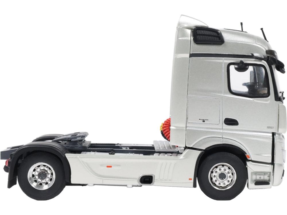 Mercedes-Benz Actros L Silver 2024 1:43 Scale Diecast Truck – Solido-Solido-Diecast Model Centre