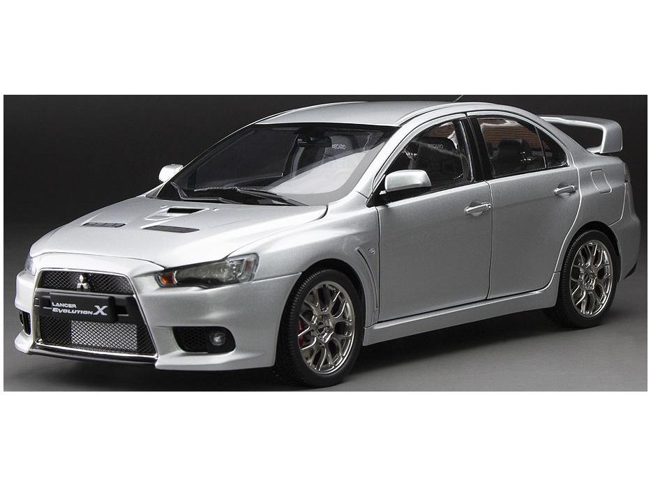 Mitsubishi Lancer Evolution X Cool Silver Metallic LHD 1:18 Scale Sun Star Diecast Model Car-Sun Star-Diecast Model Centre
