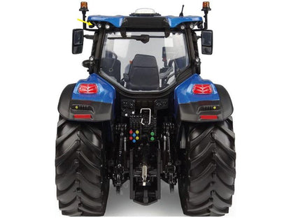 New Holland T7.225 Tractor Blue Power 1:32 Scale Universal Hobbies Diecast Model-Universal Hobbies-Diecast Model Centre
