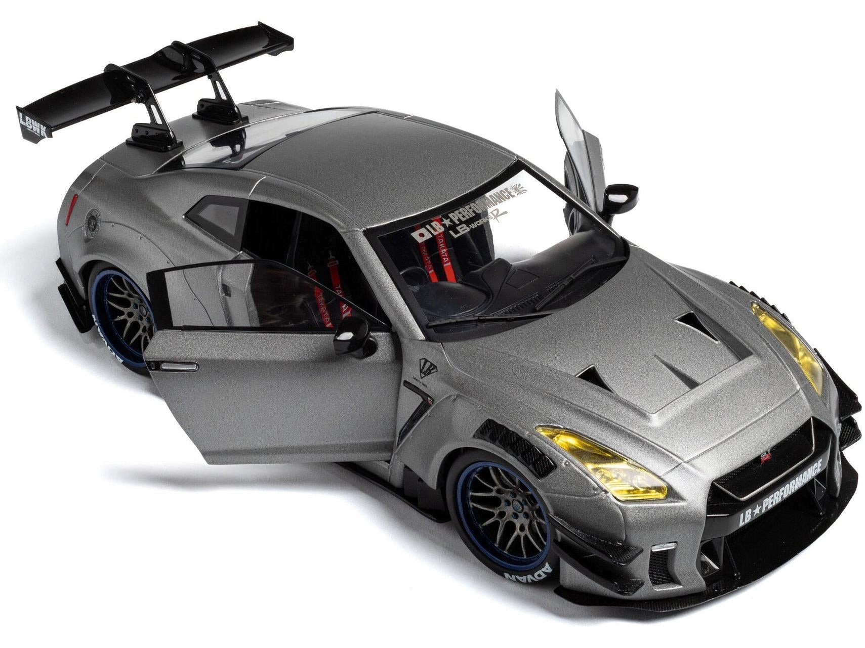 Nissan GT-R (R35) w/Liberty Walk Body Kit 2.0 Silver 2023 1:18 Scale Diecast Model Car – Solido-Solido-Diecast Model Centre