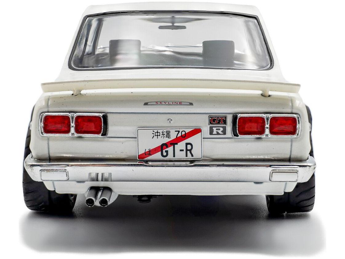 Nissan Skyline (C10) Hakosuka Solido Works Pearl White 1970 1:18 Scale Solido Diecast Model Car-Solido-Diecast Model Centre