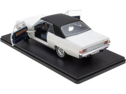 Opel Diplomat V8 Coupe 1965 White 1:24 Scale Unbranded Diecast Model Car-Unbranded-Diecast Model Centre