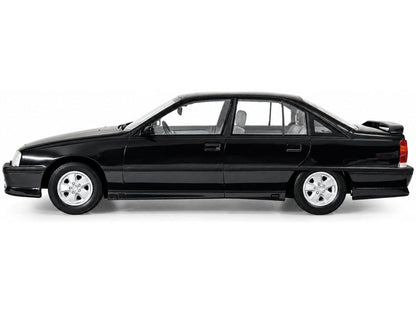 Opel Omega 3000 Nova Black 1987-1994 1:18 Scale Resin Car – Cult-Cult-Diecast Model Centre