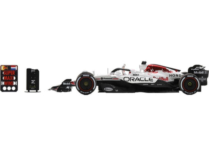 Oracle Red Bull Racing RB21 #1 1st Japanese GP 2025 Max Verstappen w/Pit Board 1:43 Scale Resin Car – Spark-Spark-Diecast Model Centre