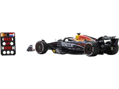 Oracle Red Bull Racing RB21 #1 Winner F1 Las Vegas GP 2025 Max Verstappen w/Pit Board 1:43 Scale Resin Car – Spark-Spark-Diecast Model Centre