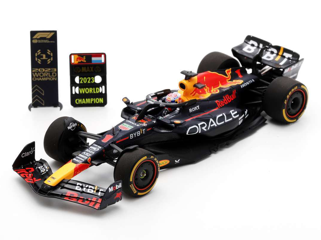 Oracle Red Bull Racing RB19 #1 Winner F1 Qatar GP 2023 F1 Champion Max Verstappen + Pit Board - 1:43 Scale