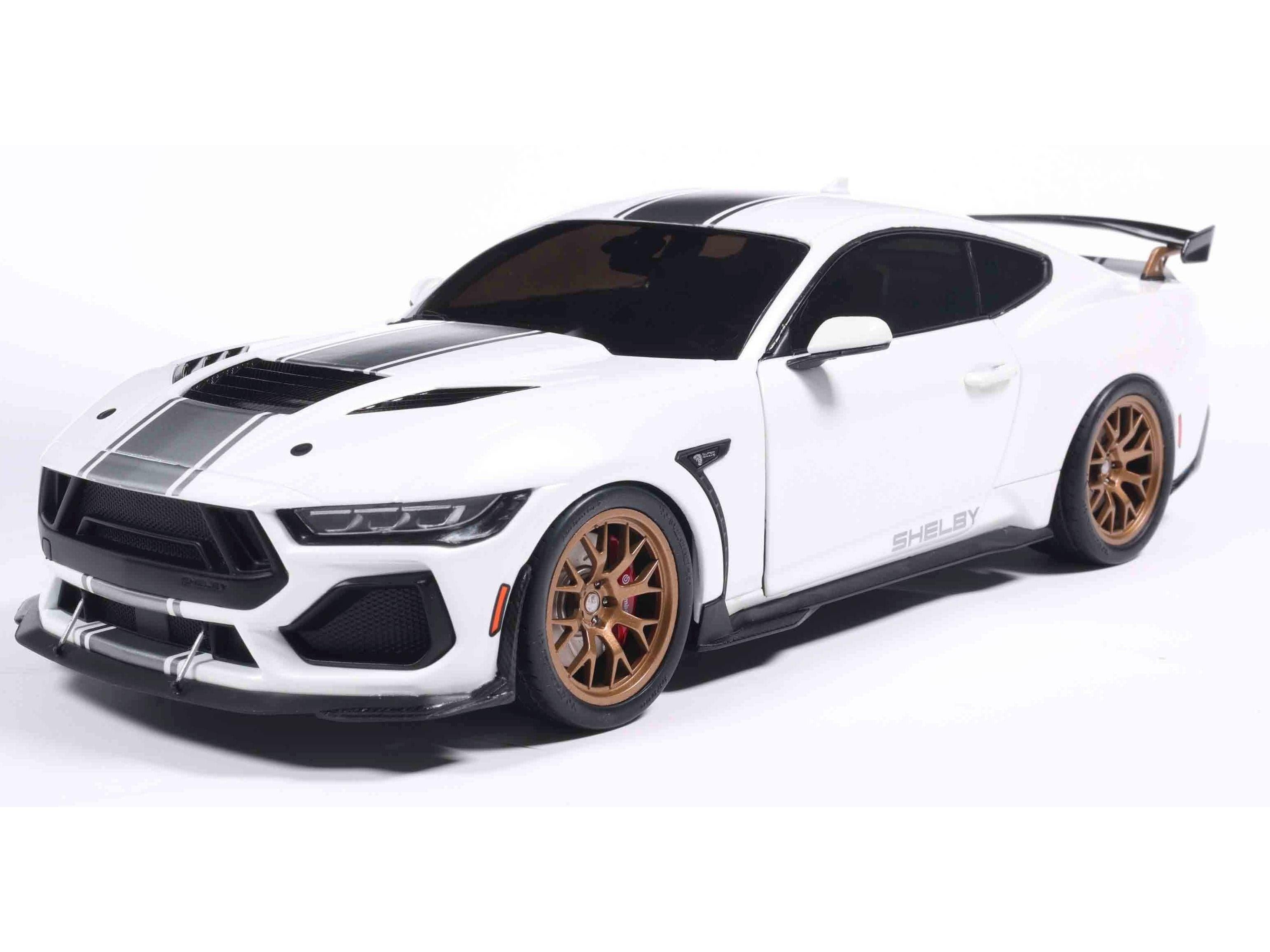 Shelby Mustang Super Snake White/Silver Stripes 2025 1:18 Scale Solido Diecast Model Car-Solido-Diecast Model Centre