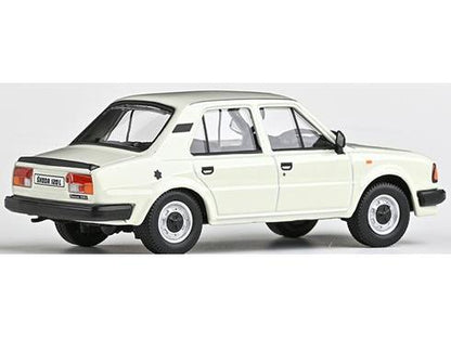 Skoda 120L 1984 Ice White 1:43 Scale Diecast Model Car – Abrex-Abrex-Diecast Model Centre