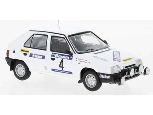 Skoda Favorit 136 L #4 Rallye Valasskaa Zima 1989 L.Krecek/M.Borivoj 1:43 Scale IXO Diecast Model Car-IXO-Diecast Model Centre