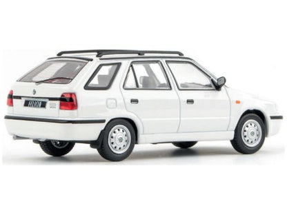 Skoda Felicia FL Estate 1998 White Candy 1:43 Scale Abrex Diecast Model Car-Abrex-Diecast Model Centre