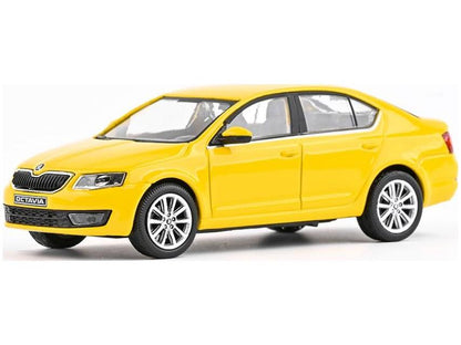 Skoda Octavia III 2012 Yellow Taxi 1:43 Scale Abrex Diecast Model Car-Abrex-Diecast Model Centre
