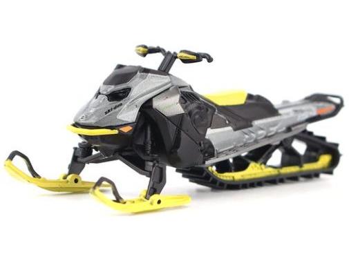 Summit Expert (Deep Snow Segment) Black/Yellow/Grey 1:32 Scale Diecast Masters Model-Diecast Masters-Diecast Model Centre