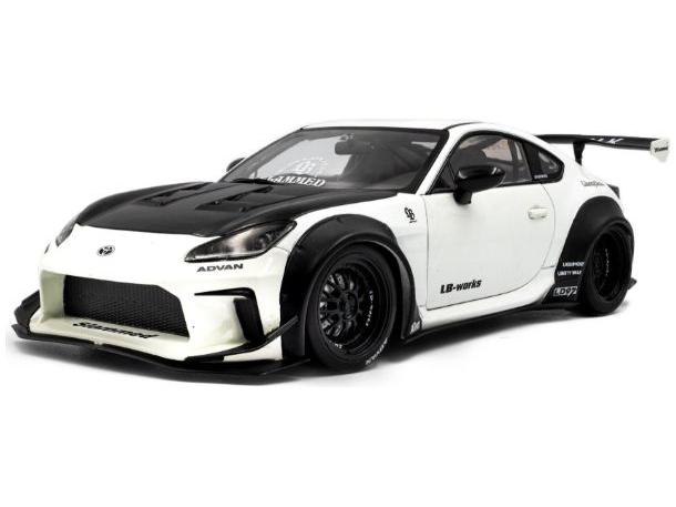 Toyota GR862024 LBWK Body Kit Pearl White 1:18 Scale Solido Diecast Model-Solido-Diecast Model Centre