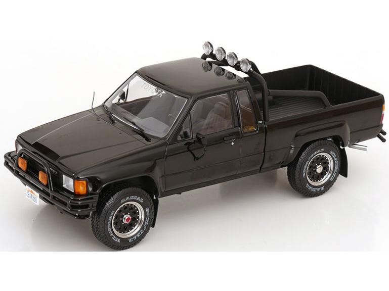 Toyota Truck Xtra Cab 4x4 (Hilux) Back To The Future Part II Black 1:18 Scale Diecast Car – KK Scale-KK Scale-Diecast Model Centre
