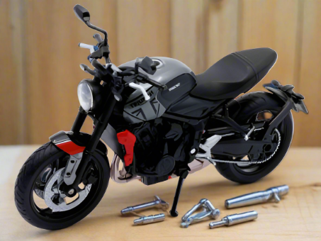 Triumph Trident 660 Metallic Grey 1:12 Scale Motorcycle Model