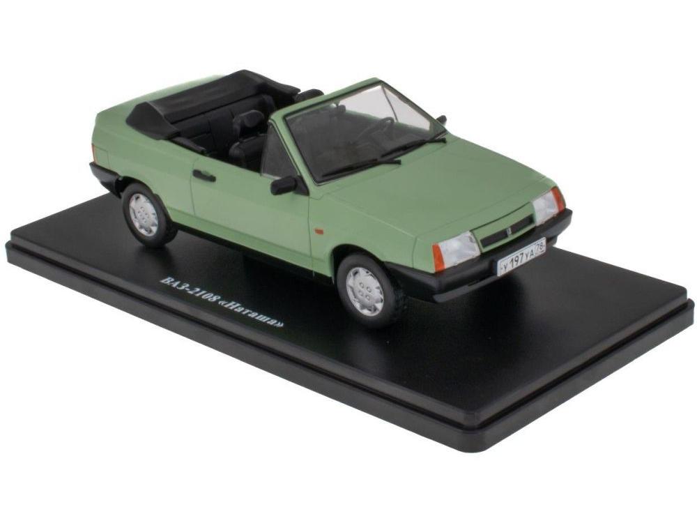 VAZ-2108 'Natasha' LadaGreen 1:24 Scale Unbranded Diecast Model Car-Unbranded-Diecast Model Centre
