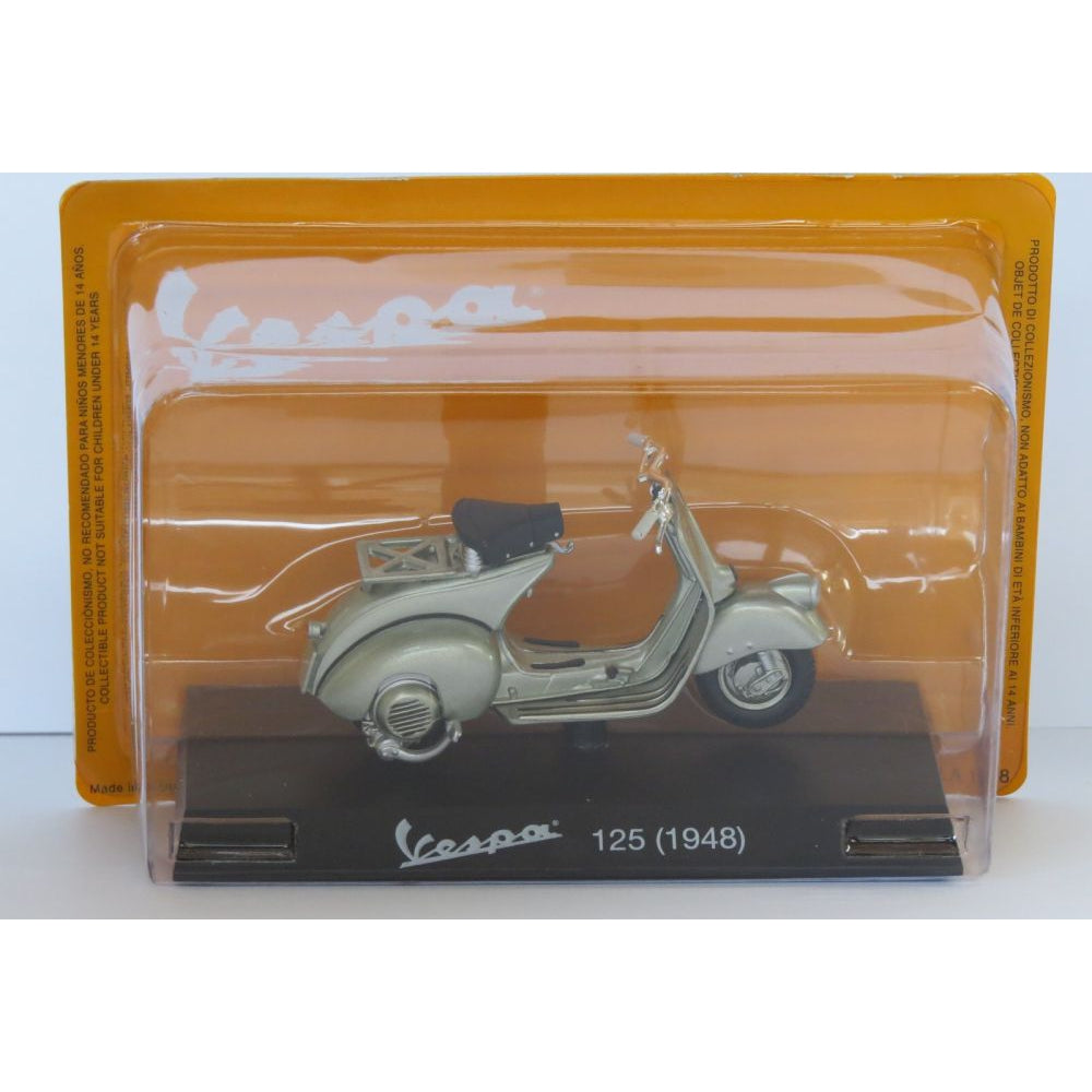 Vespa 125 1948 silver - 1:18 Scale Diecast Model Scooter-Unbranded-Diecast Model Centre