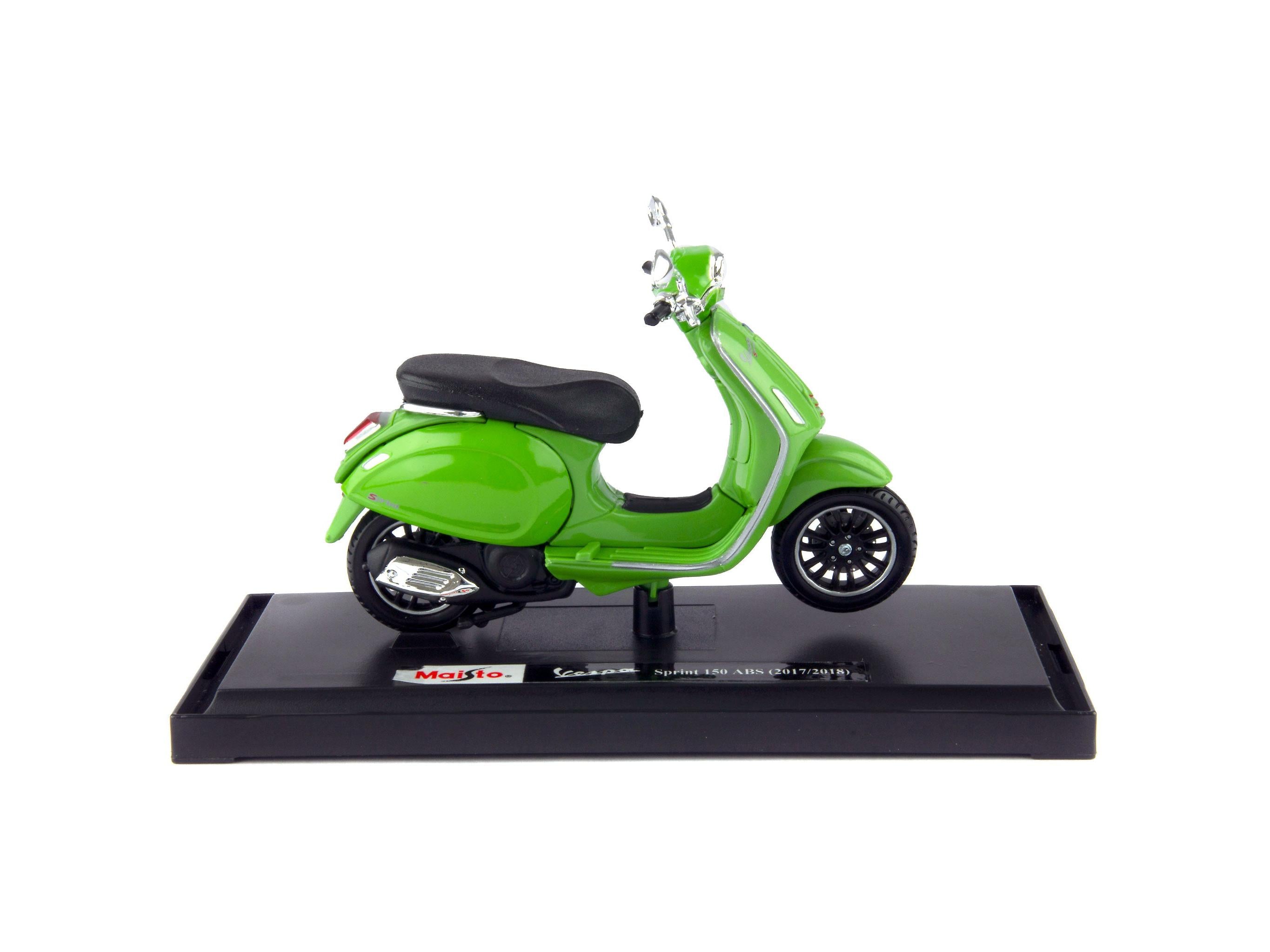 Vespa Sprint 150 ABS 2017 2018 Green 1:18 Scale Maisto Diecast Model-Maisto-Diecast Model Centre