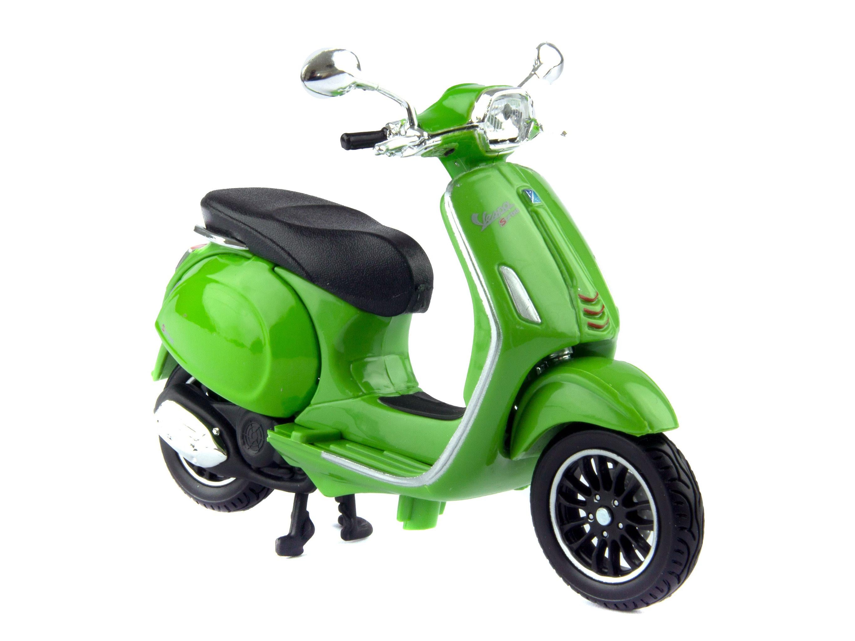 Vespa Sprint 150 ABS 2017 2018 Green 1:18 Scale Maisto Diecast Model-Maisto-Diecast Model Centre