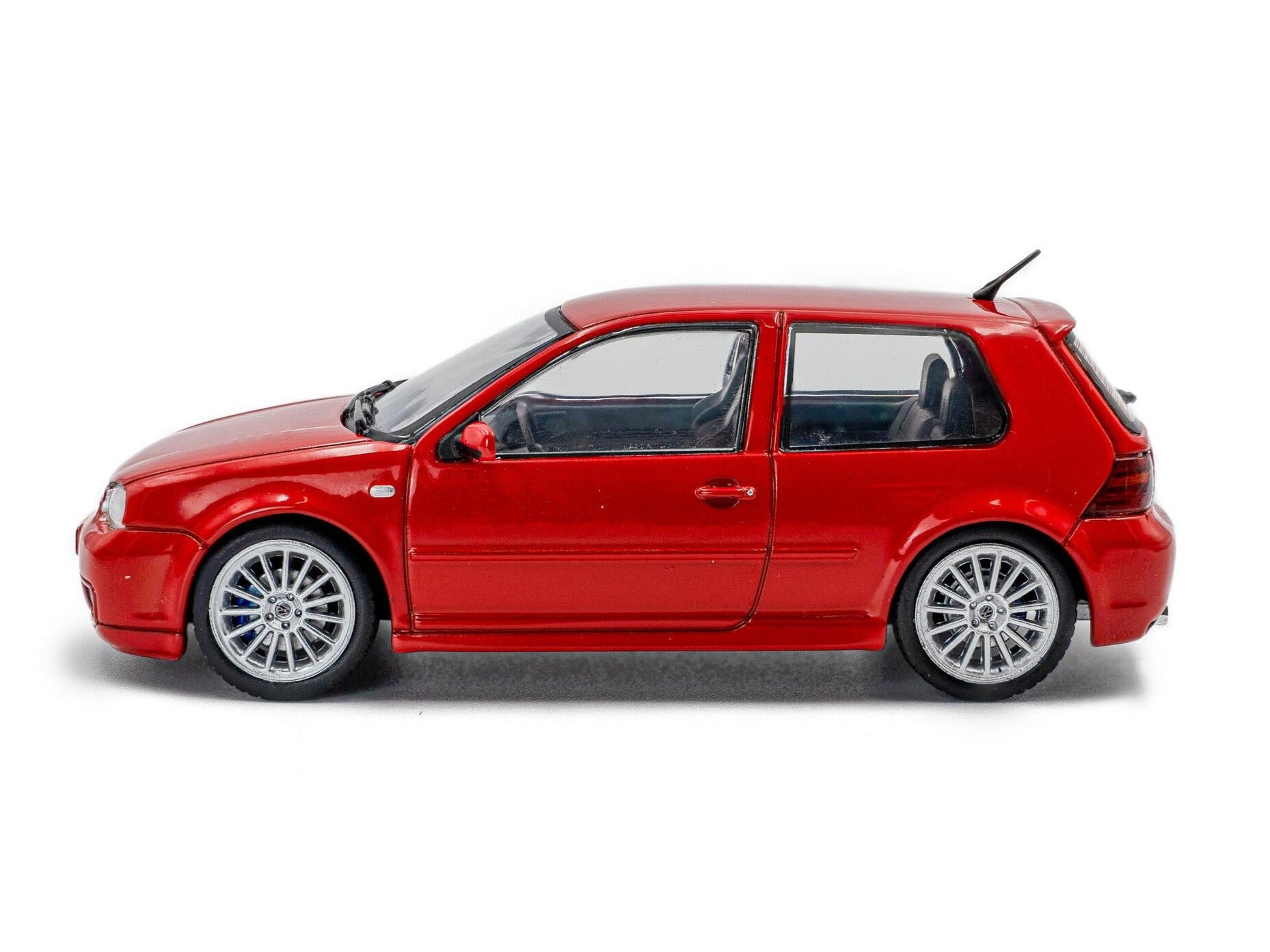 Volkswagen Golf Mk4 R32 2003 Toronto Red 1:43 Scale Solido Diecast Model-Solido-Diecast Model Centre