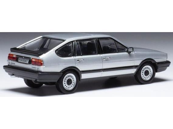 Volkswagen Passat B2 Silver 1985 1:43 Scale IXO Diecast Model Car-IXO-Diecast Model Centre