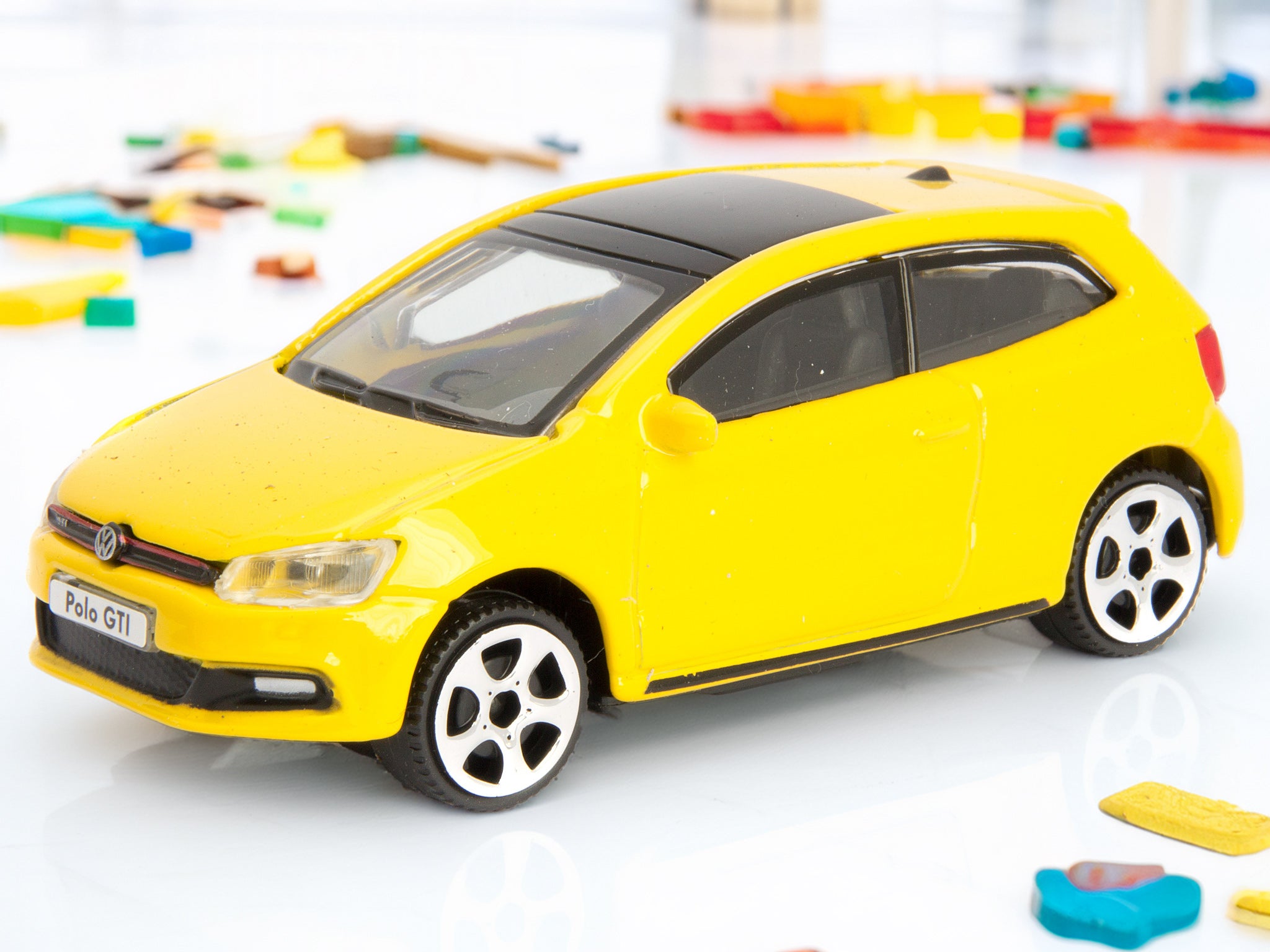 Volkswagen Polo GTi Mk5 yellow 1:43 Scale Toy Car