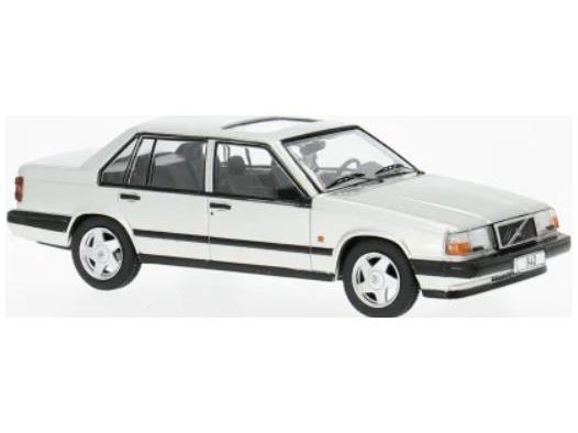 Volvo 940 Turbo Silver 1990 1:43 Scale IXO Diecast Model Car-IXO-Diecast Model Centre
