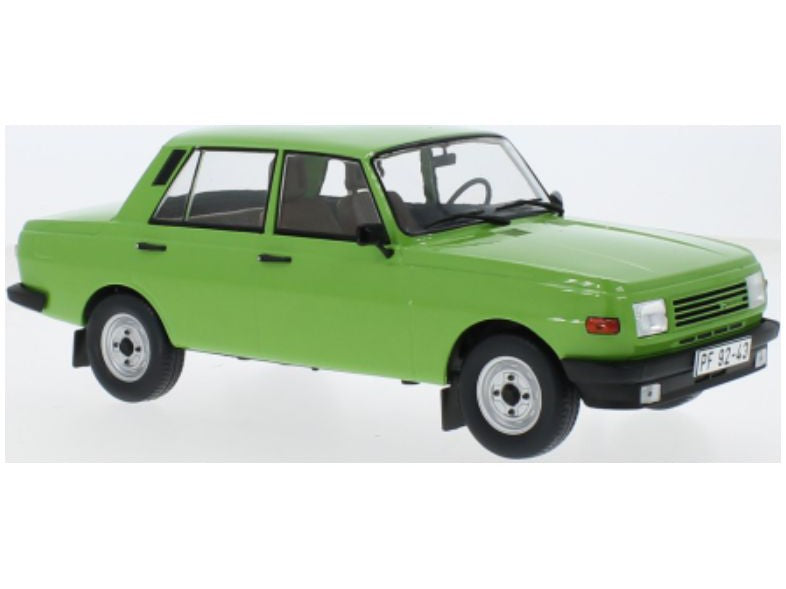 Wartburg 353 1985 green - 1:18 Scale Model Car-Model Car Group-Diecast Model Centre