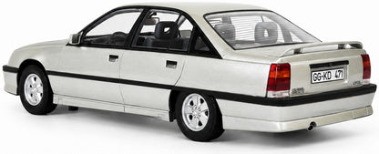 Opel Omega 3000 Star Silver 1987-1994 1:18 Scale Resin Car – Cult
