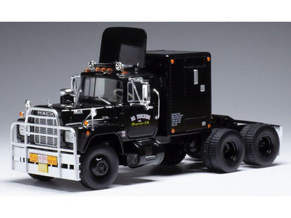 Mack R-Series Black 1966 w/Rear Cabin 1:43 Scale Diecast Truck – IXO