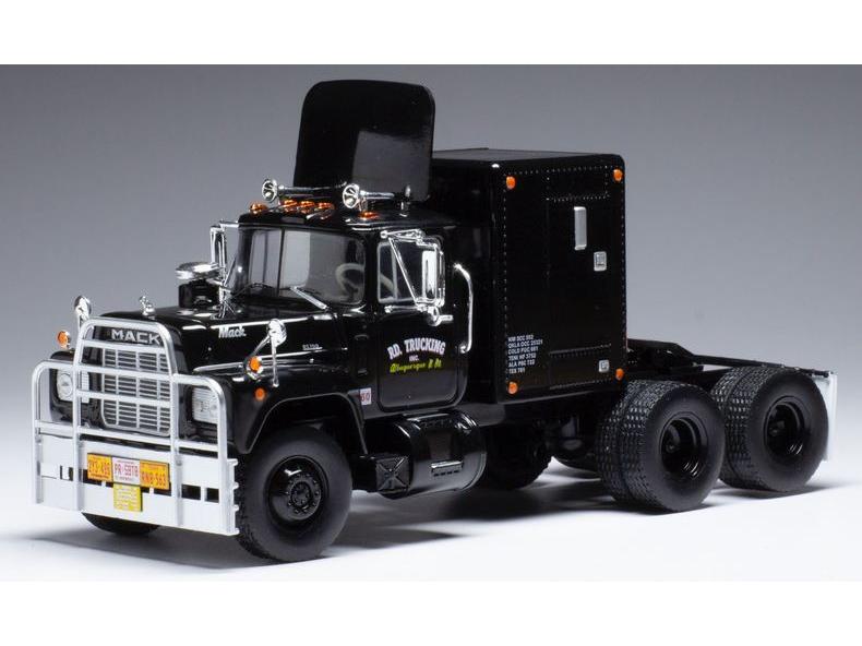 Mack R-Series Black 1966 w/Rear Cabin 1:43 Scale Diecast Truck – IXO
