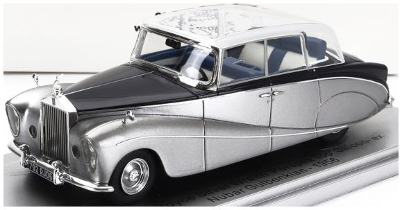 Rolls Royce Silver Wraith Silver/Black Perspex Top 1956 For Movie Joy House 1964 1:43 Scale Kess Resin Model