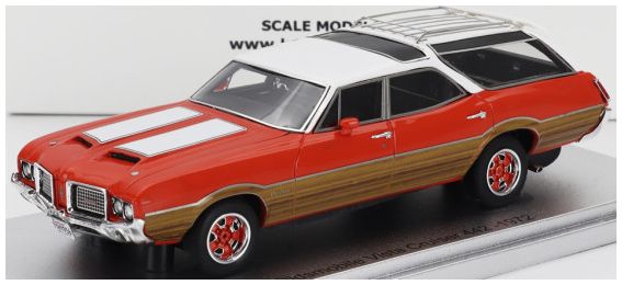 Oldsmobile Vista Cruiser 442 SW Red White Wood Station Wagon 1972 1:43 Scale Kess Resin Model