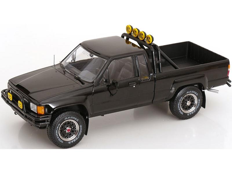 Toyota Truck Xtra Cab 4x4 Hilux 1985 Black Back to the Future III 'Look Alike' 1:18 Scale Diecast Pickup – KK Scale