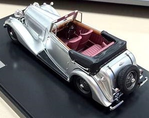 Bentley 414 Litre DHC Vanden Plas 1939 #B/32/KT Silver 1:43 Scale Resin Car – Matrix