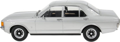 Ford Granada Mk1 Silver RHD UK Exclusive 360pcs 1:18 Scale Diecast Car – Model Car Group