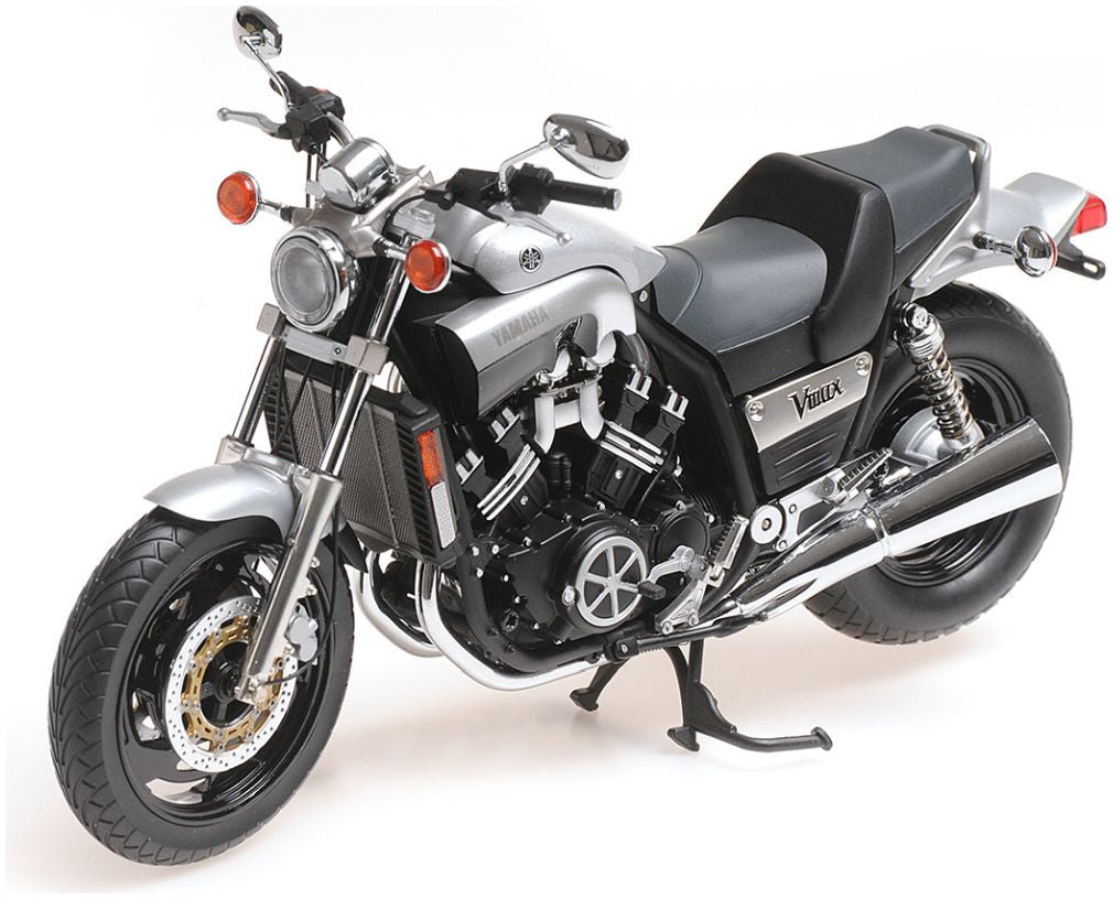 Yamaha Vmax 1993 Silver Metallic 1:12 Scale Minichamps Diecast Model