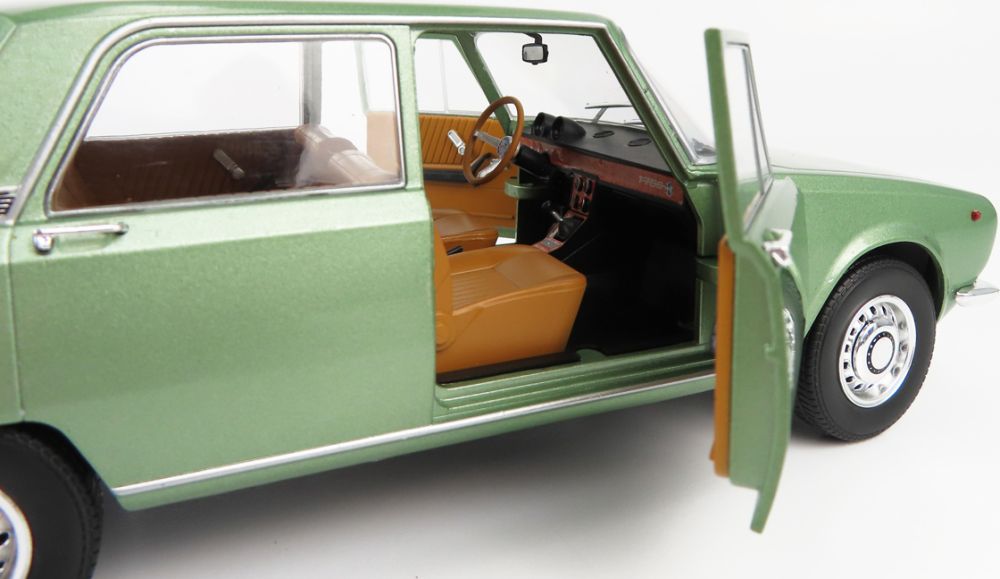Alfa Romeo 1750 Berlina Series 2 1969 Olive Green 1:18 Scale Diecast Model Car – Mitica