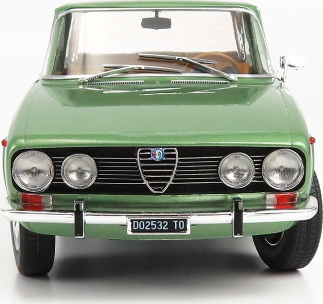 Alfa Romeo 1750 Berlina Series 2 1969 Olive Green 1:18 Scale Diecast Model Car – Mitica
