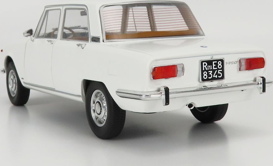 Alfa Romeo 1750 Berlina Series 2 1969 White 1:18 Scale Diecast Model Car – Mitica