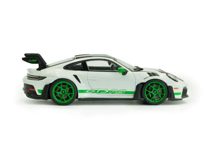 Porsche 911 (992) GT3 RS 2023 Tribute to Carrera RS Paket weiß mit grünen Akzenten Modellauto Maßstab 1:43